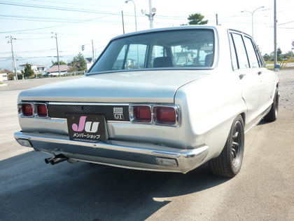 旧車 GC10後期 箱スカ（ハコスカ） グリル・リヤガーニッシュ取り付け