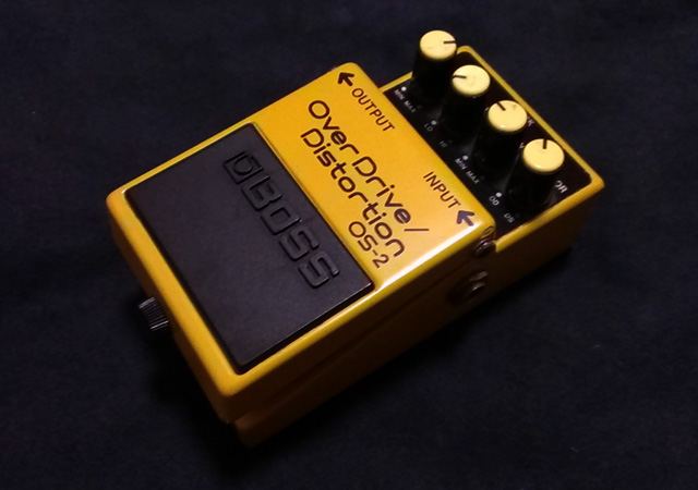 オーバードライブとディストーションをカバーできる「BOSS OS-2」を