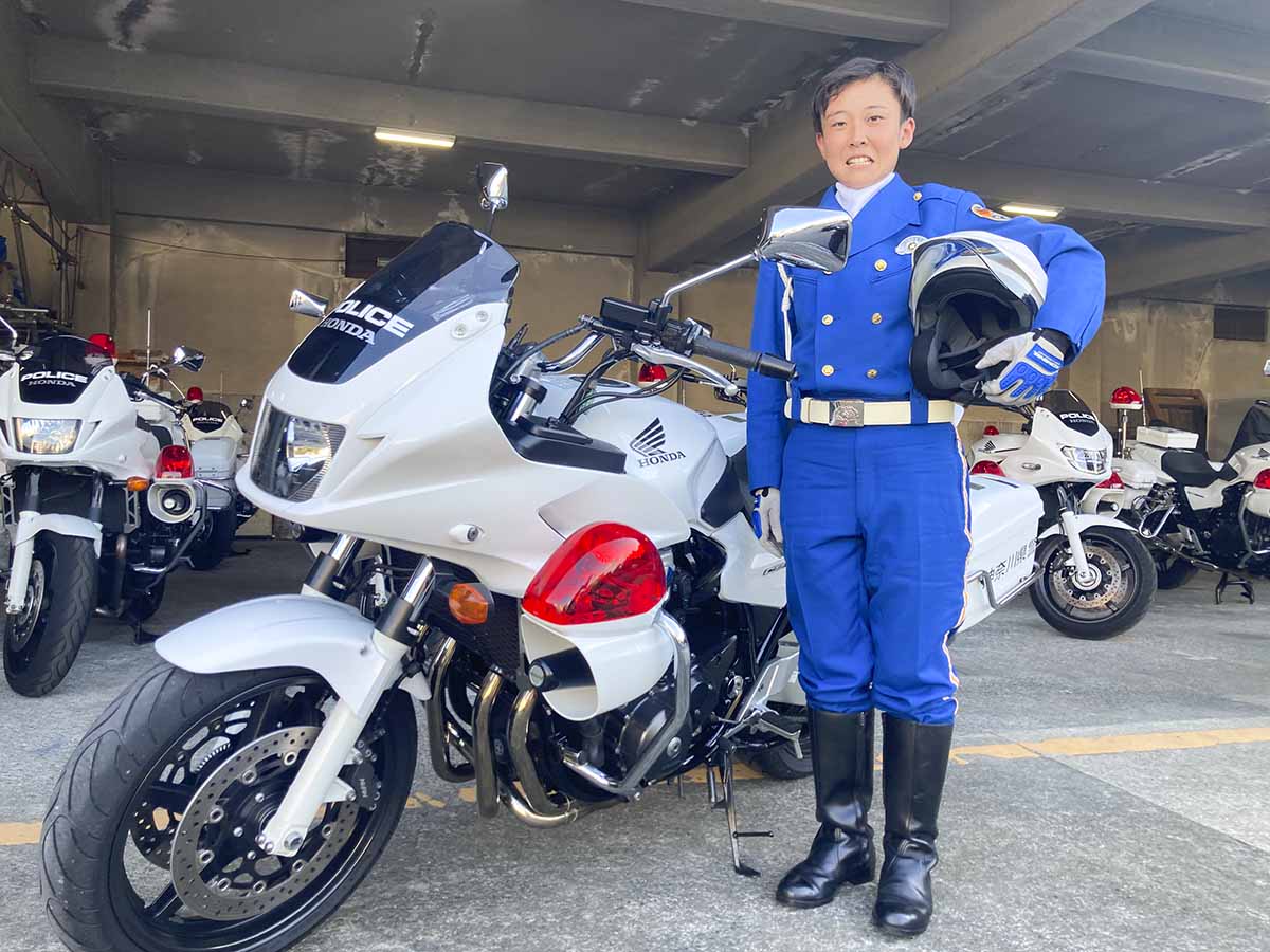 女性白バイ隊員・小俣あやめ巡査、神奈川県警初の日本一 安全運転競技