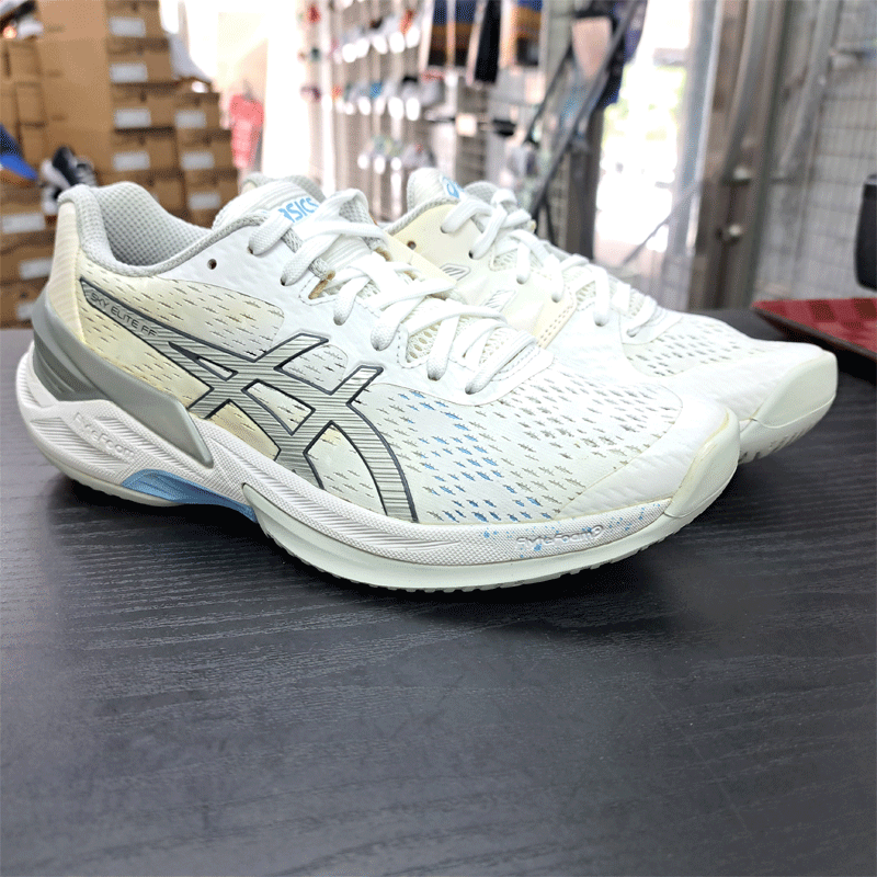 アシックス 日本未発売インドアシューズスカイエリートFF 女性用
