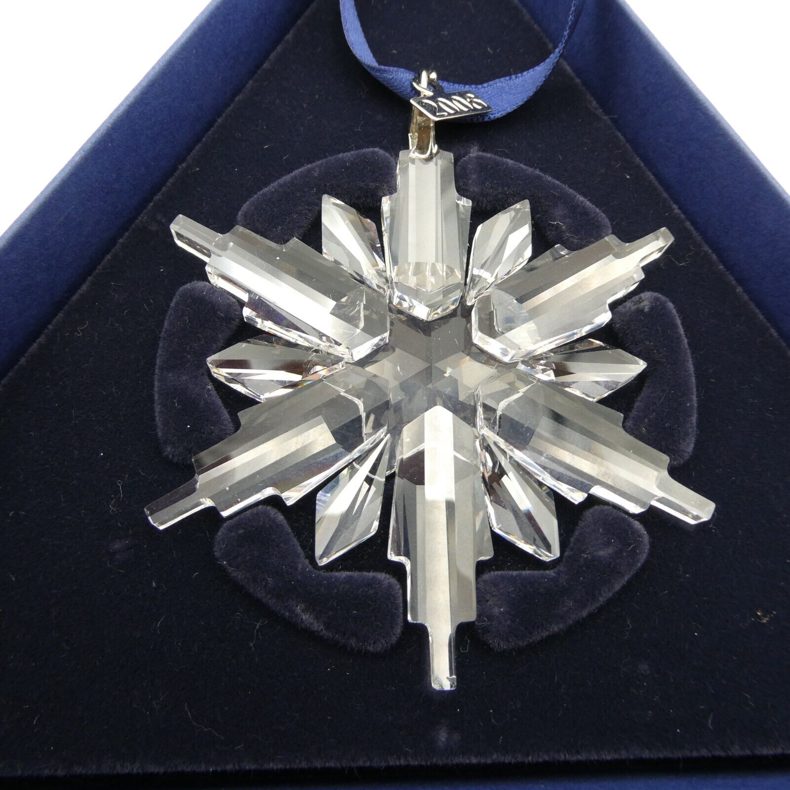 2006 Swarovski Annual Crystal Star Ornament - Hooked on Hallmark