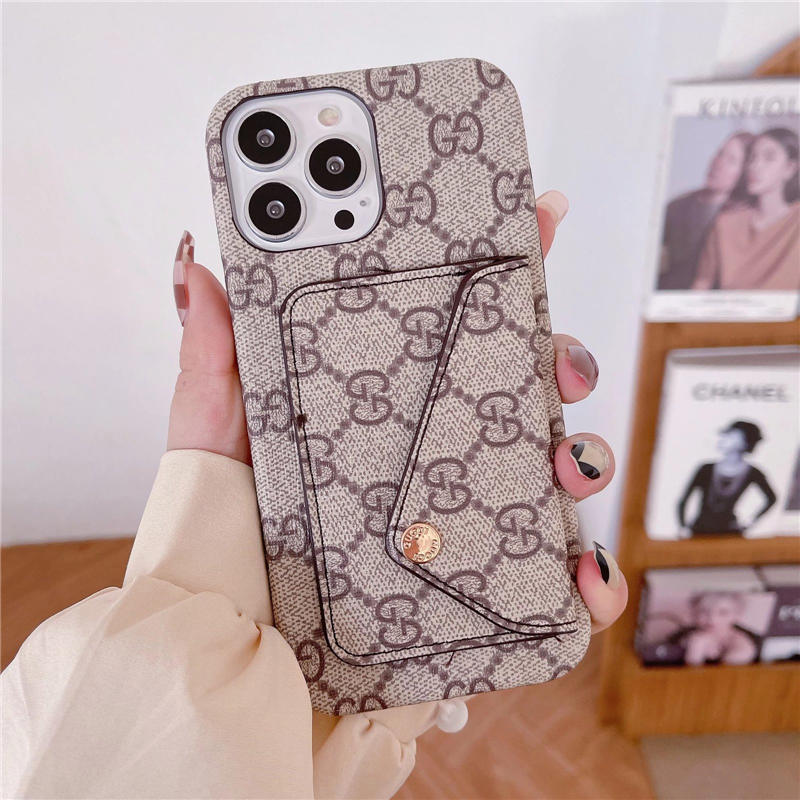 iphone16/16pro ケース gucci 背面収納 iphone15/15pro iphone14 携帯