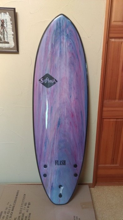 Softech FLASH 5'7” レビュー・口コミ】頭オーバーの台風スウェルで