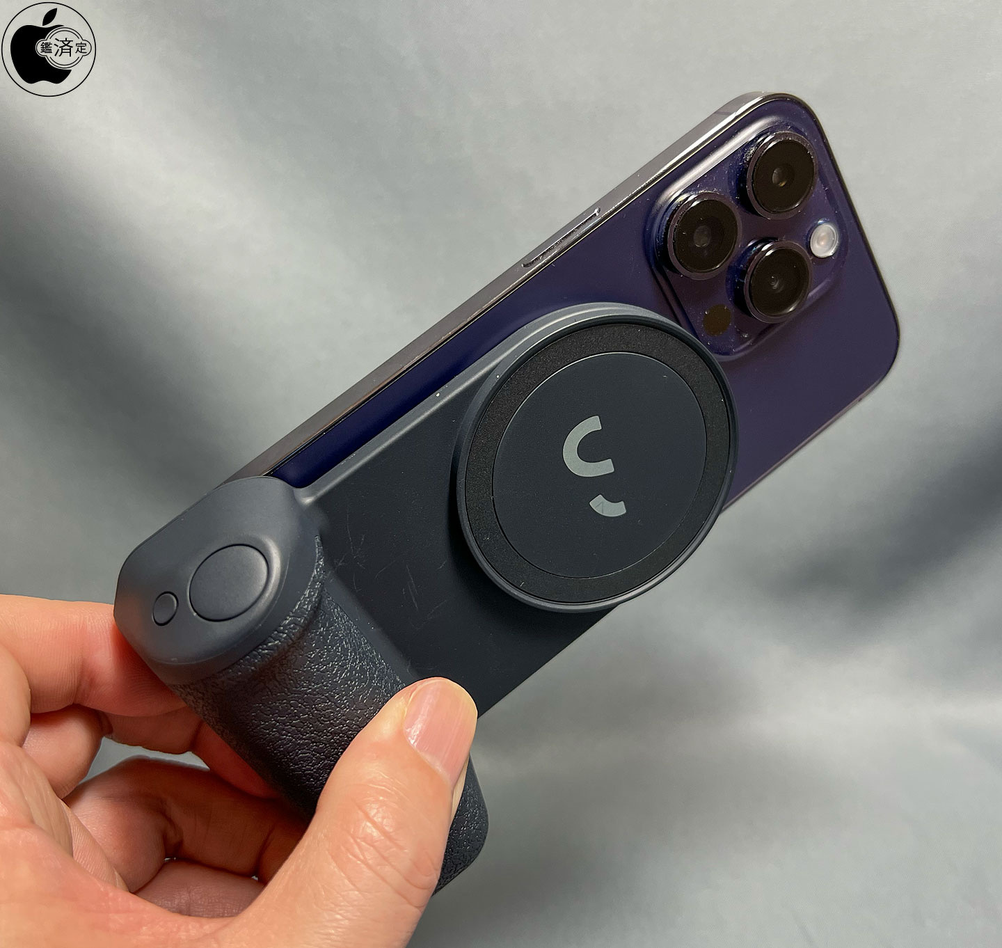 ShiftCam JapanのMagSafe対応ワイヤレスシャッター付iPhone用カメラ