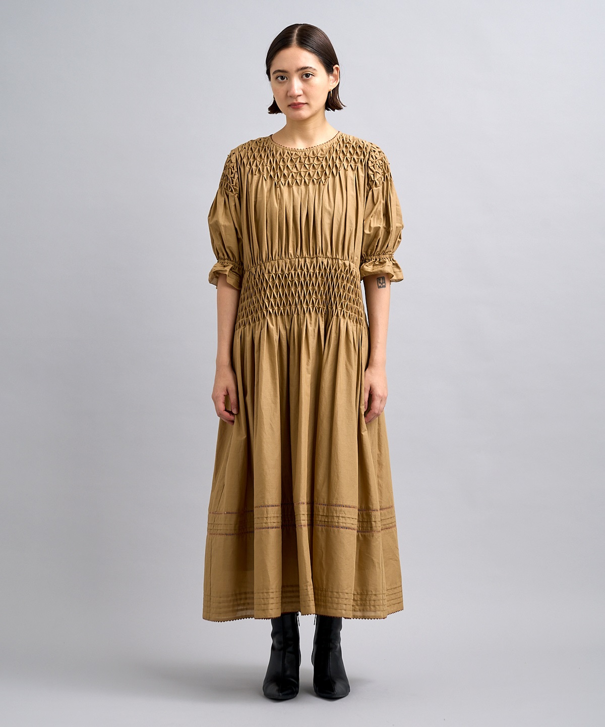 スモッキングワンピース | MUVEIL Online Shop