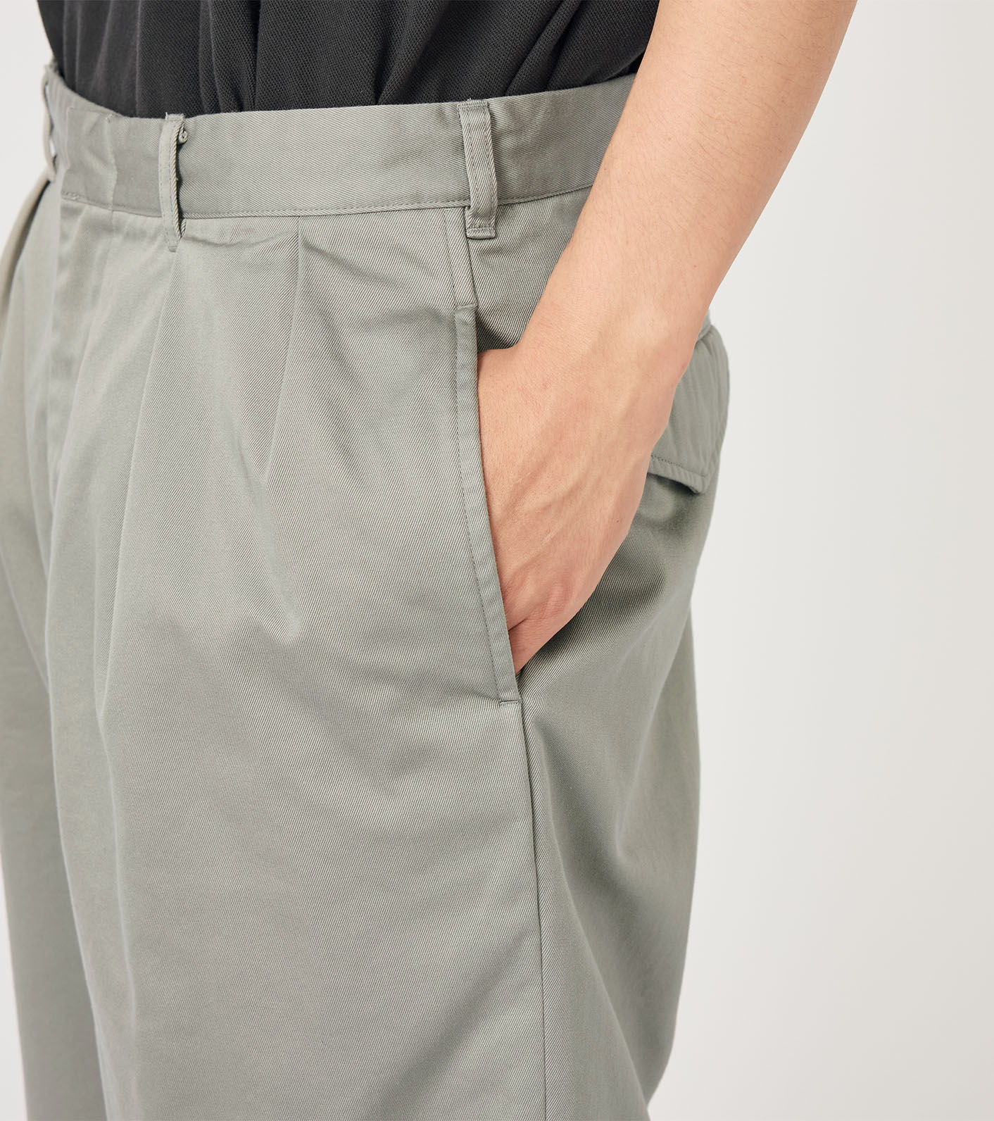 nanamica / Double Pleated Chino Shorts