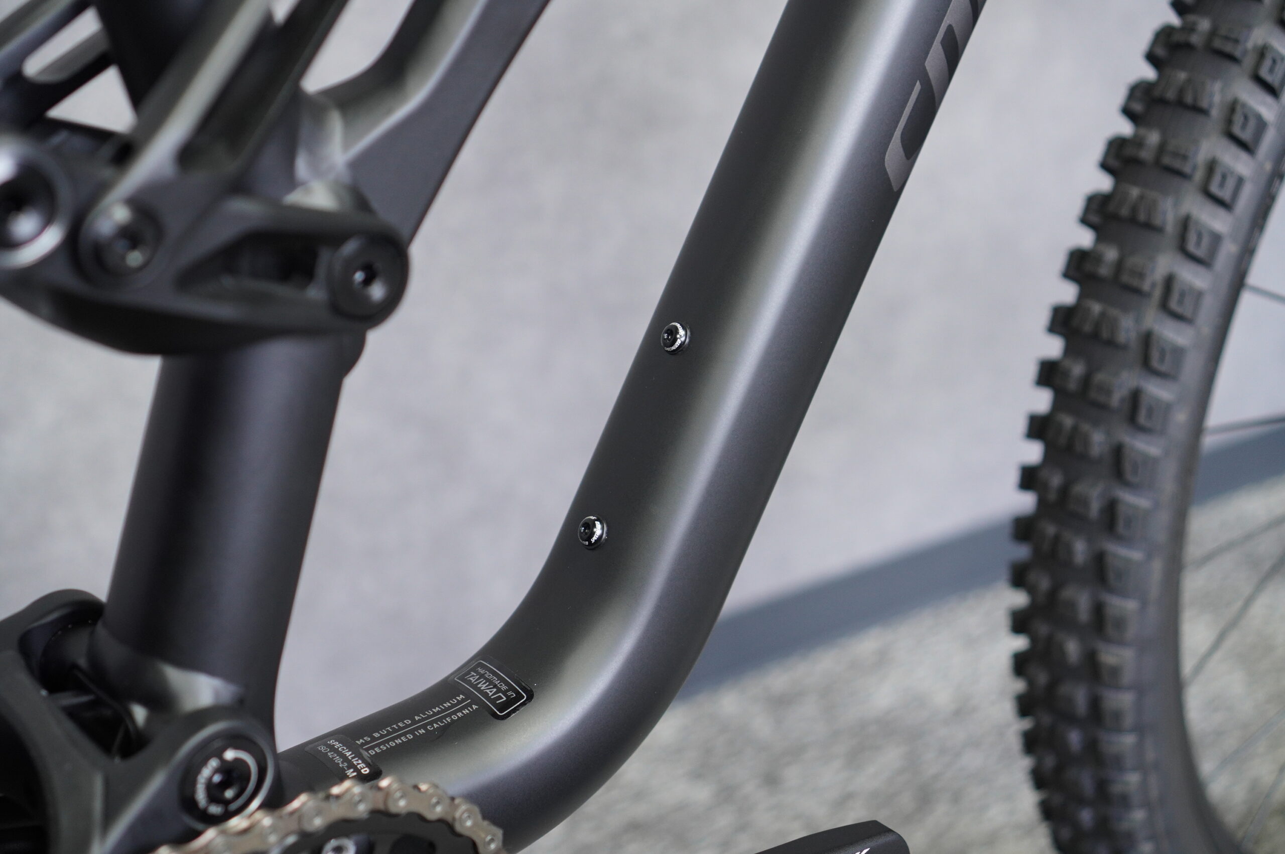 人気No1のオールラウンドフルサスMTB「STUMP JUMPER」あります