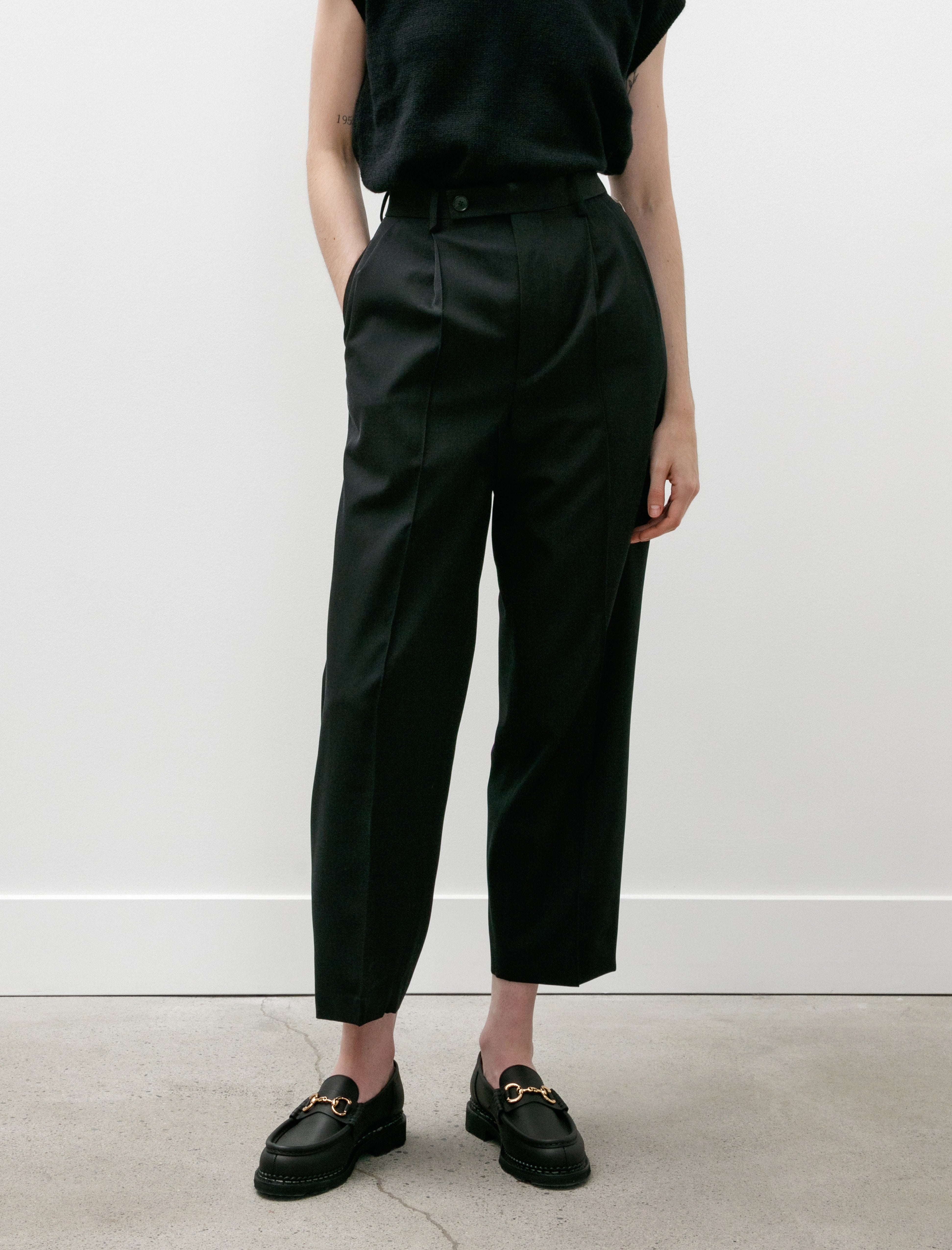 Auralee Light Wool Max Gabardine Slacks Top Black – Neighbour