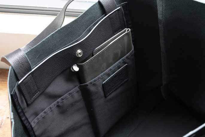 embossing tote bag | SLOW - スロウ 公式サイト | 革製のバッグ、財布