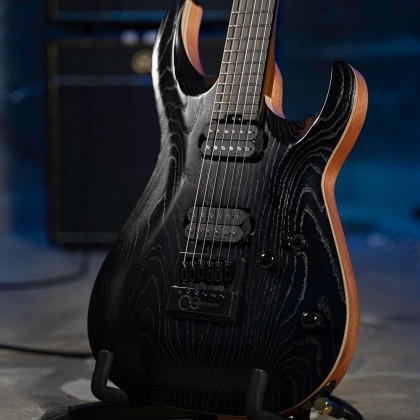 Cort KX700 EverTune - open pore black Metal electric guitar