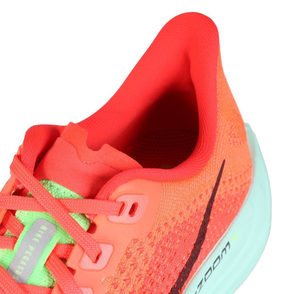 ナイキ（NIKE）（レディース）ランニングシューズ ジョギングシューズ