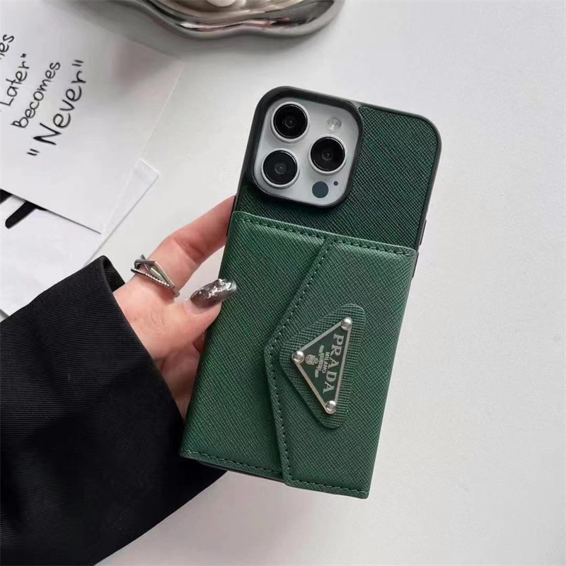 未使用品 プラダ iPhone16 スマホケース 三角ロゴ スマホカバー 緑 未