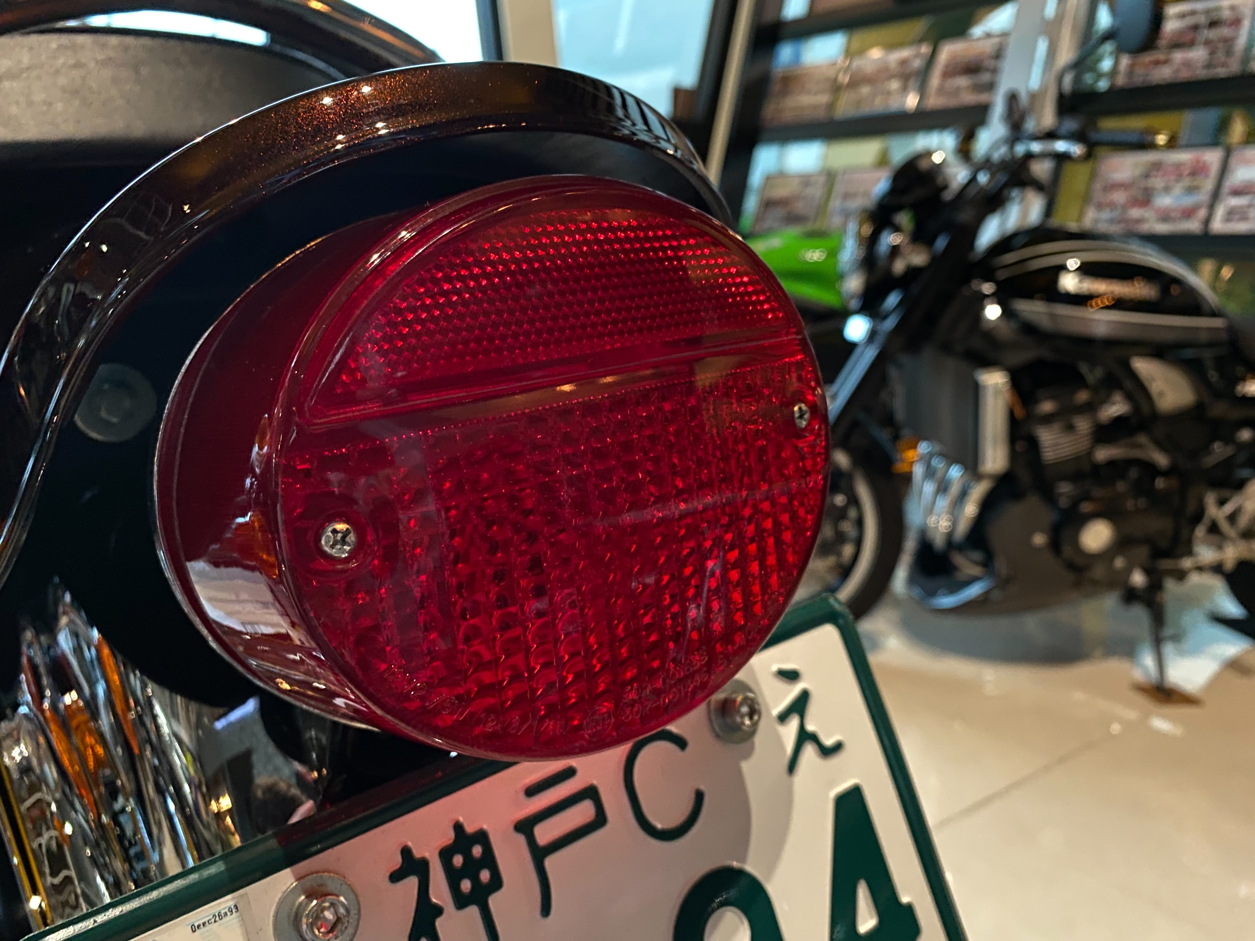 KAWASAKI Z1/Z2を形作る部位について【テールカウル/テールランプ