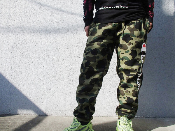 A BATHING APE/ア・ベイシング・エイプ】Championコラボスウェット