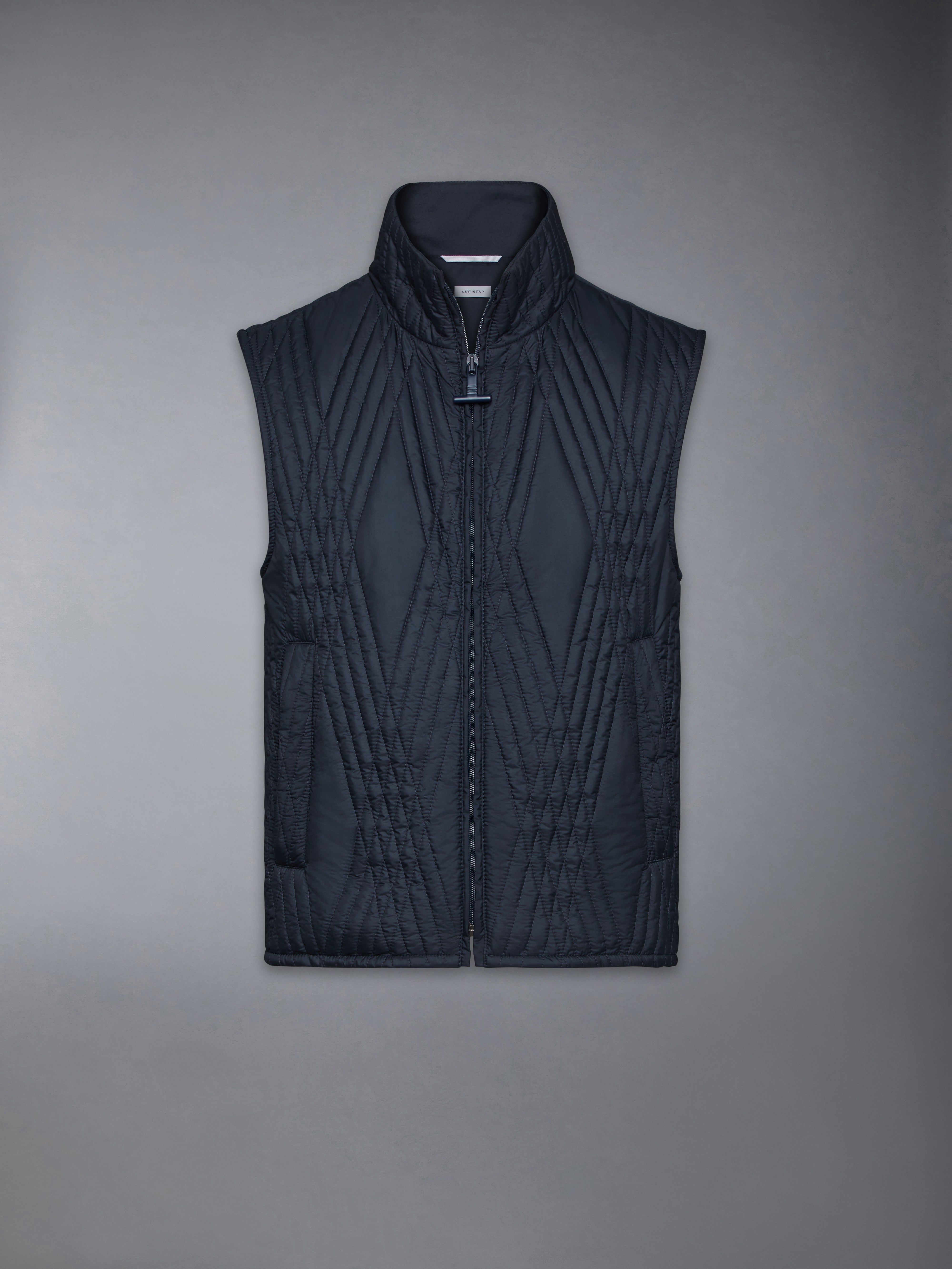 ナイロン エコ フィルド キルティング ベスト | Thom Browne