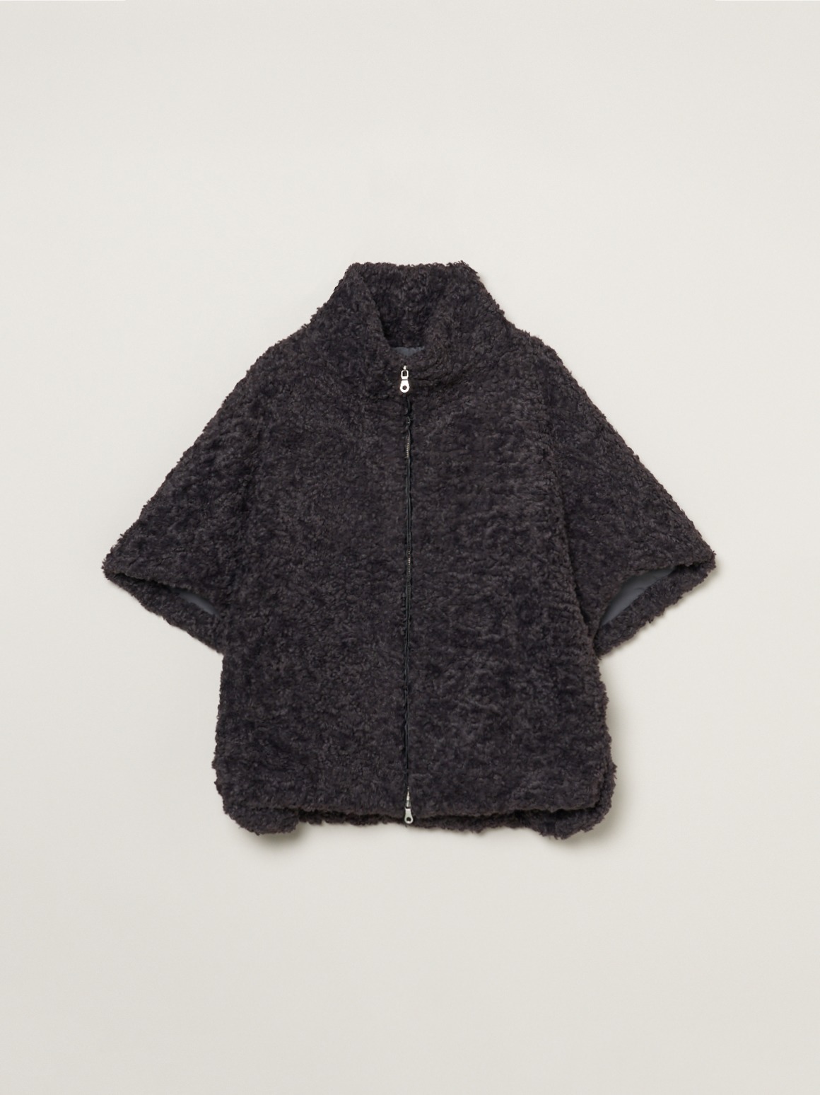 Millie】Poodle boa poncho｜スリードッツ オフィシャルオンラインショップ
