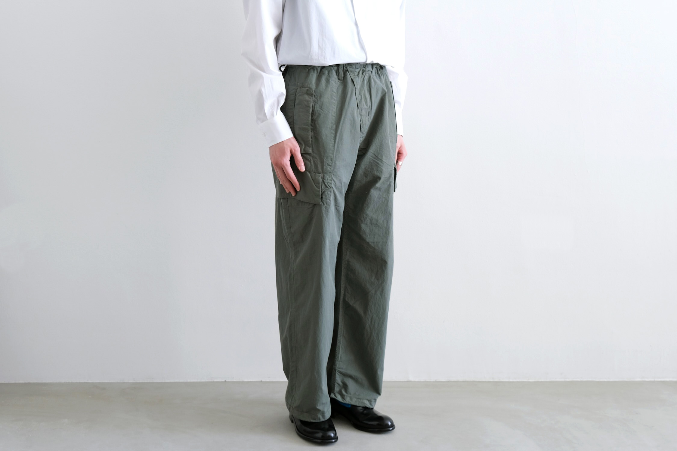 FLATT NYLON OVERSIZED CARGO PANTS - WUNDER