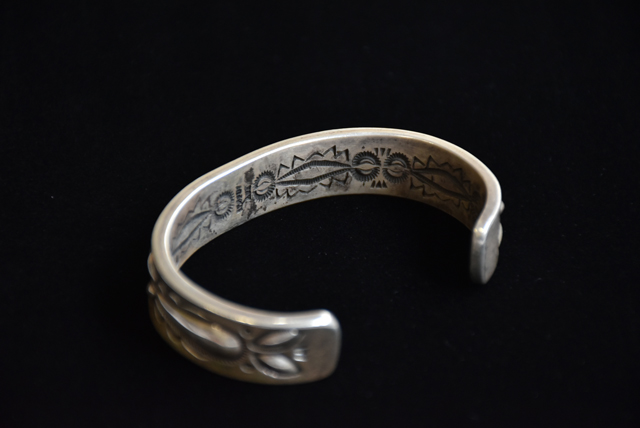 Indian Jewelry（インディアンジュエリー） ナバホ レイアダカイ Ray