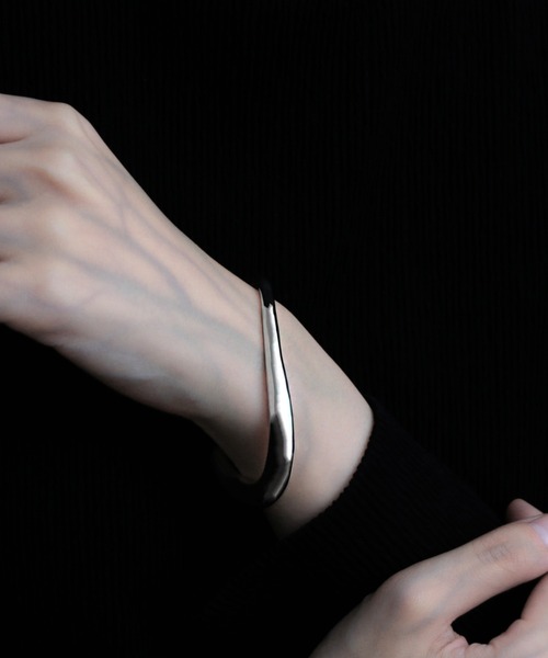 YArKA バングル 「YArKA/ヤーカ」amorphous shape and thickness