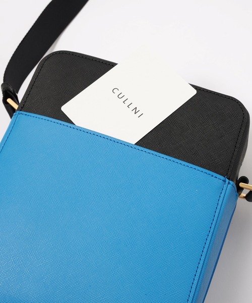 CULLNI（クルニ） ショルダーバッグ Square leather shoulder bag