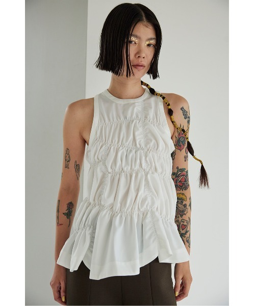 OMMO（オーエムエムオー） IRREGULAR SHIRRING TOP レディース