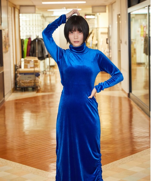 VeLV レディース ワンピース 「ほげちゃんコラボ」SIDE SLIT VELOR