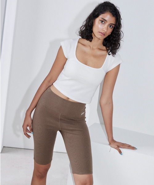 ALEXIA STAM（アリシアスタン） パンツ Wellness Rib Half Leggings