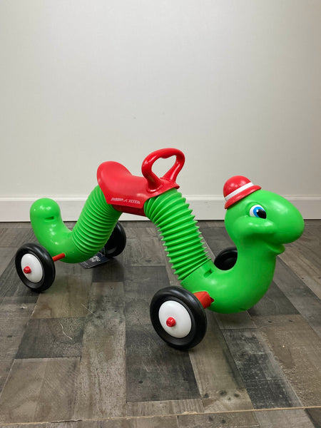 Radio Flyer Inchworm Ride On, Green