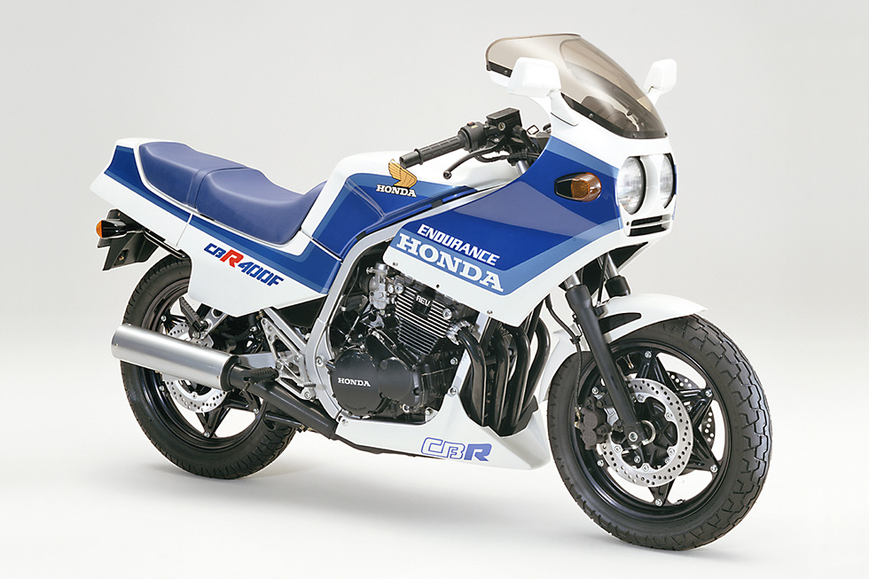 CBR初のモデルは、日本専用の400ccロードスポーツ｜CBR Stories