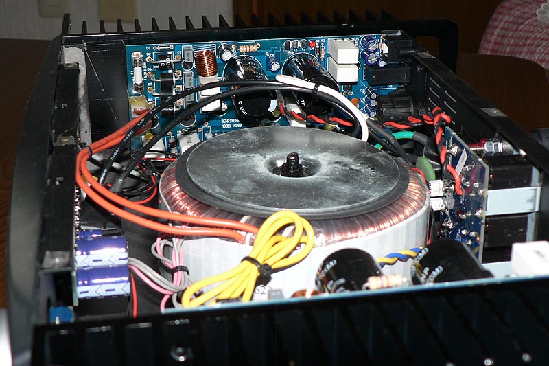 BEHRINGER A500