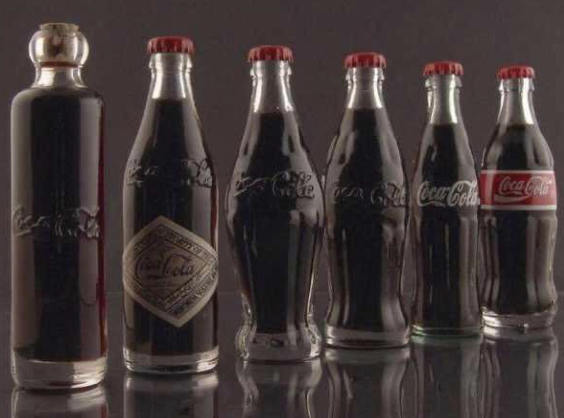 コカ・コーラボトルの歴史 1899年、1900年、1915年、1916年、1957年
