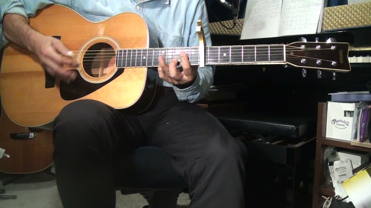 YAMAHA FG-202 赤ラベル エレアコ装備 ライブでの使用可能。 令和時代
