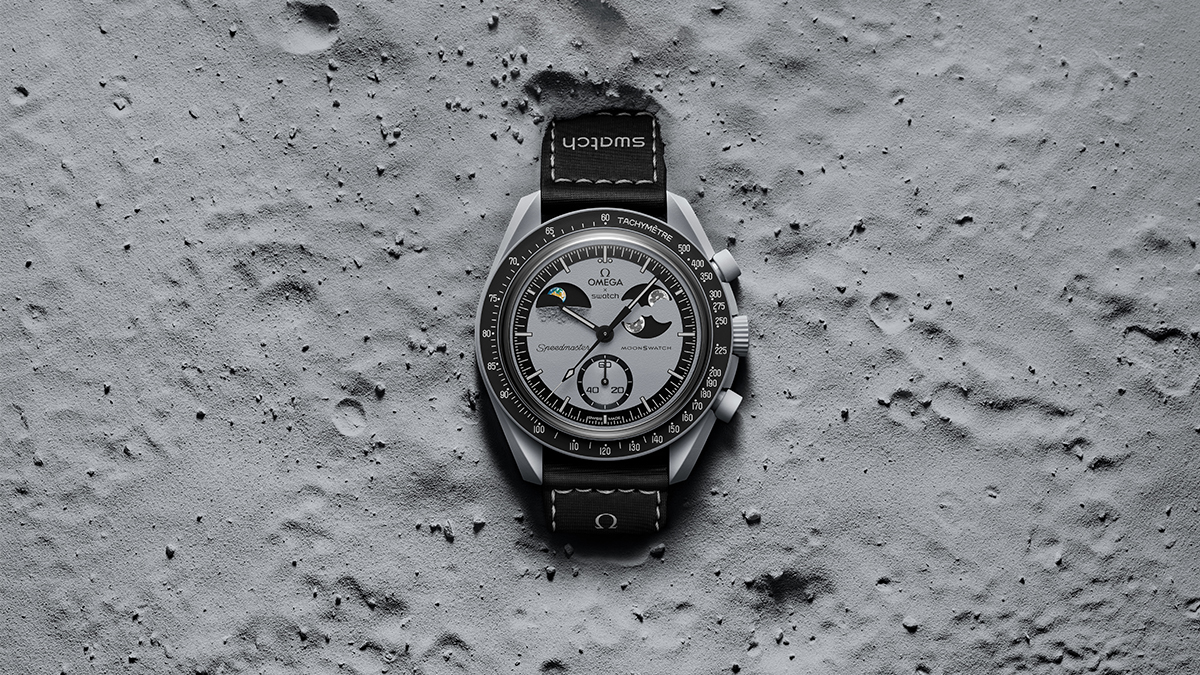 月から見た地球にインスパイアされたOMEGA × Swatch【MISSION TO