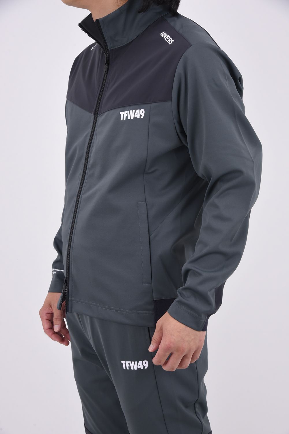 TFW49 - MULTI PURPOSE BLOUSON / 4WAYストレッチ バックプリント