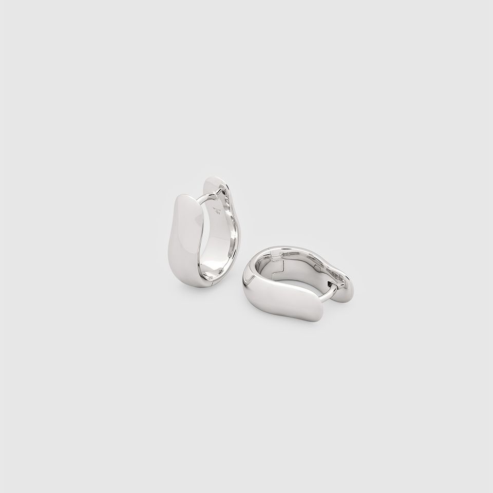 TOMWOOD - Oyster Hoops Small Silver / ピアス / 925スターリング