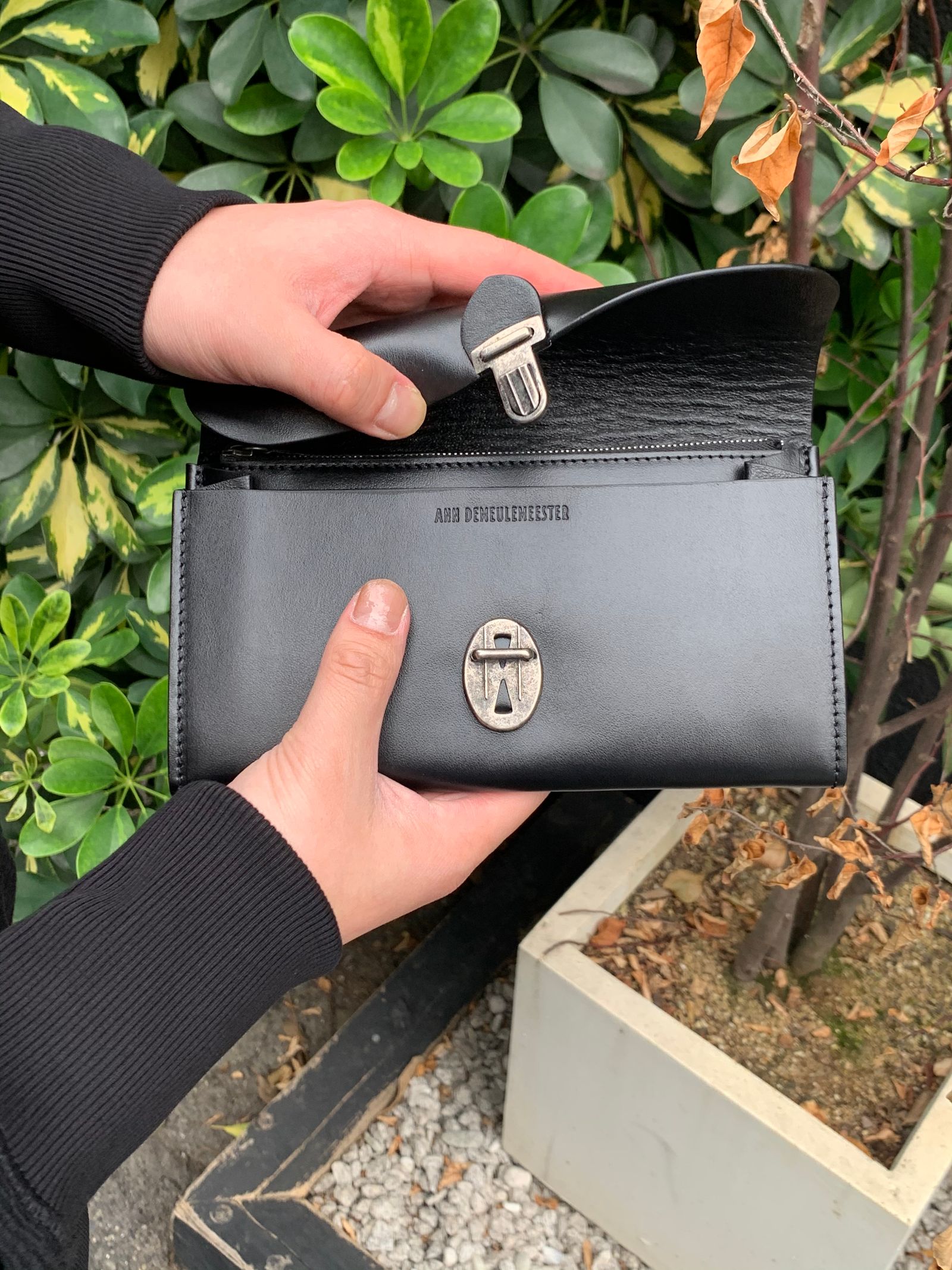 収納力抜群 ANN DEMEULEMEESTER ロングウォレット❗️ | STORY