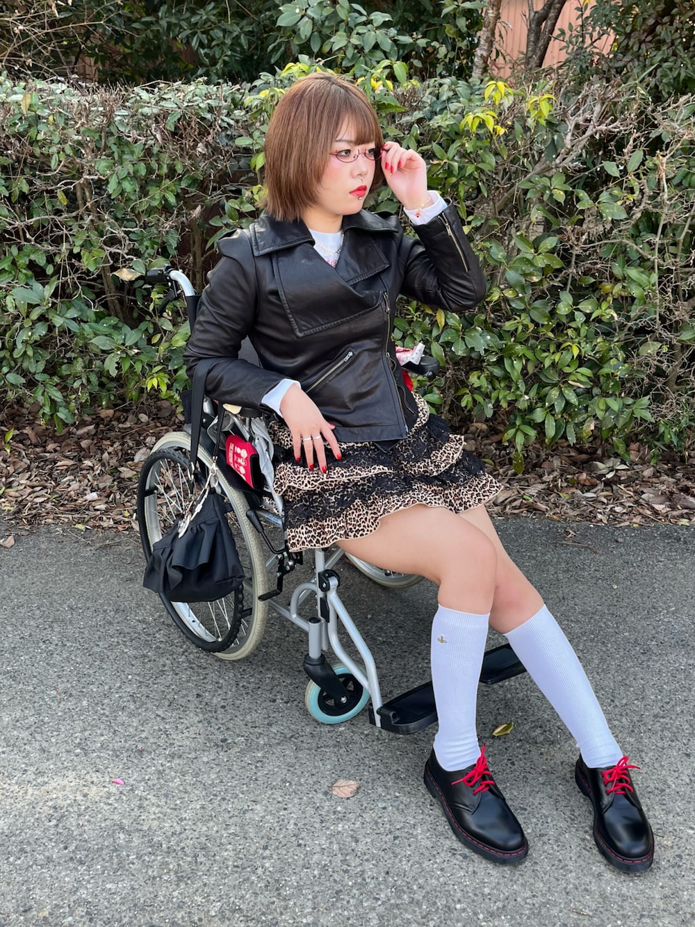 Vivienne Westwoodのライダースジャケットを使った人気ファッション