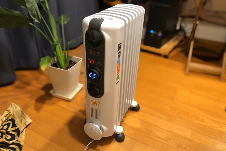 デロンギのオイルヒーターRHJ35M0812-DG導入、電気代かかるので賢い