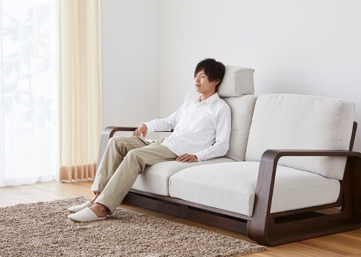 ソファ用ヘッドレスト ～適度な弾力のヘッドレストで頭部をしっかりと