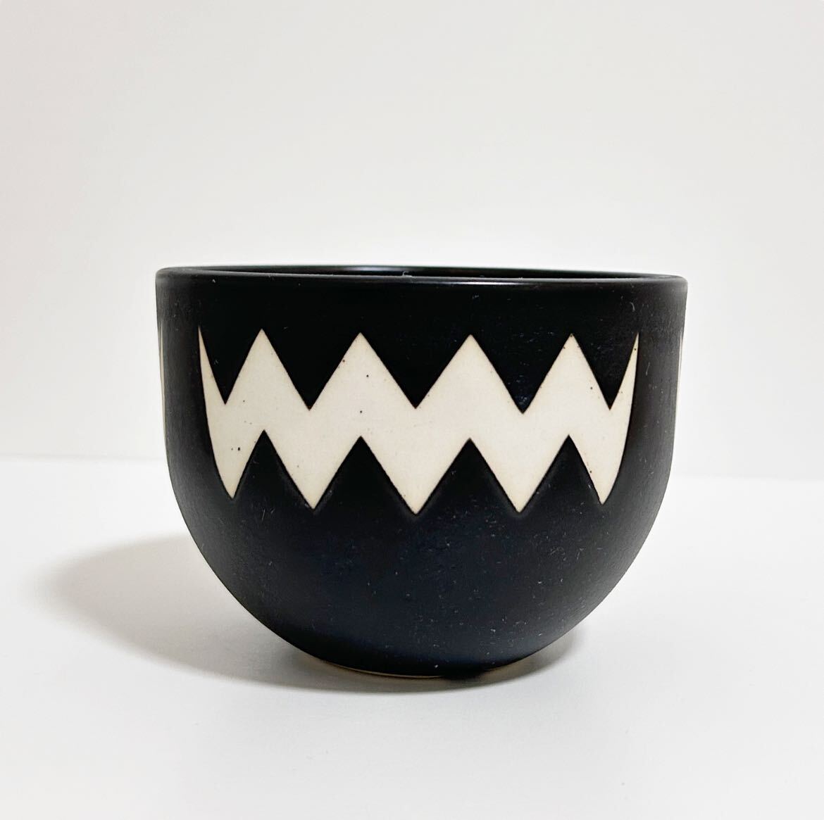 バリエム valiem monster mouth smiley Msize 鉢 VALIEM MONSTER MOUTH