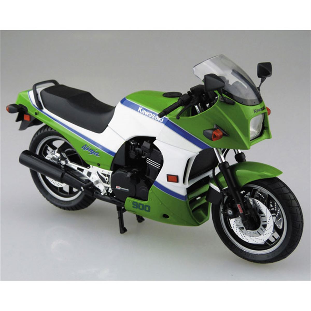 AOSHIMA、ライムグリーンの「カワサキ ZX900」1985年モデルの