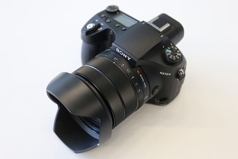 AFと連写が大幅に強化された、ソニーの超望遠1インチデジカメ「RX10 IV