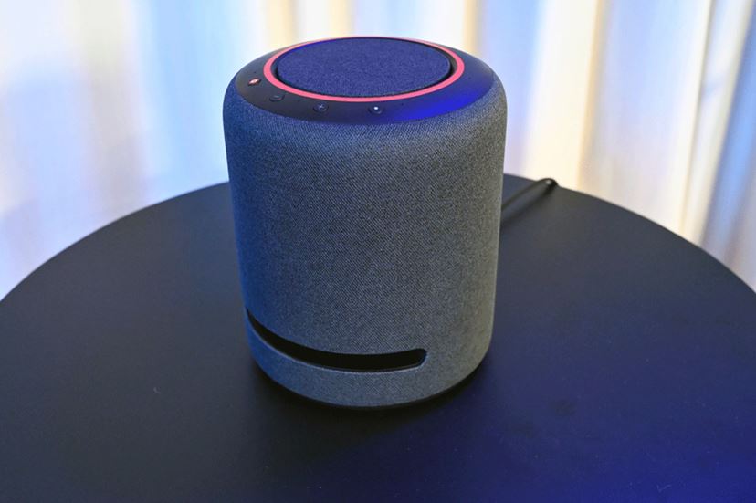 12/5発売！ Amazonの最新スマートスピーカー「Echo Studio」の3D