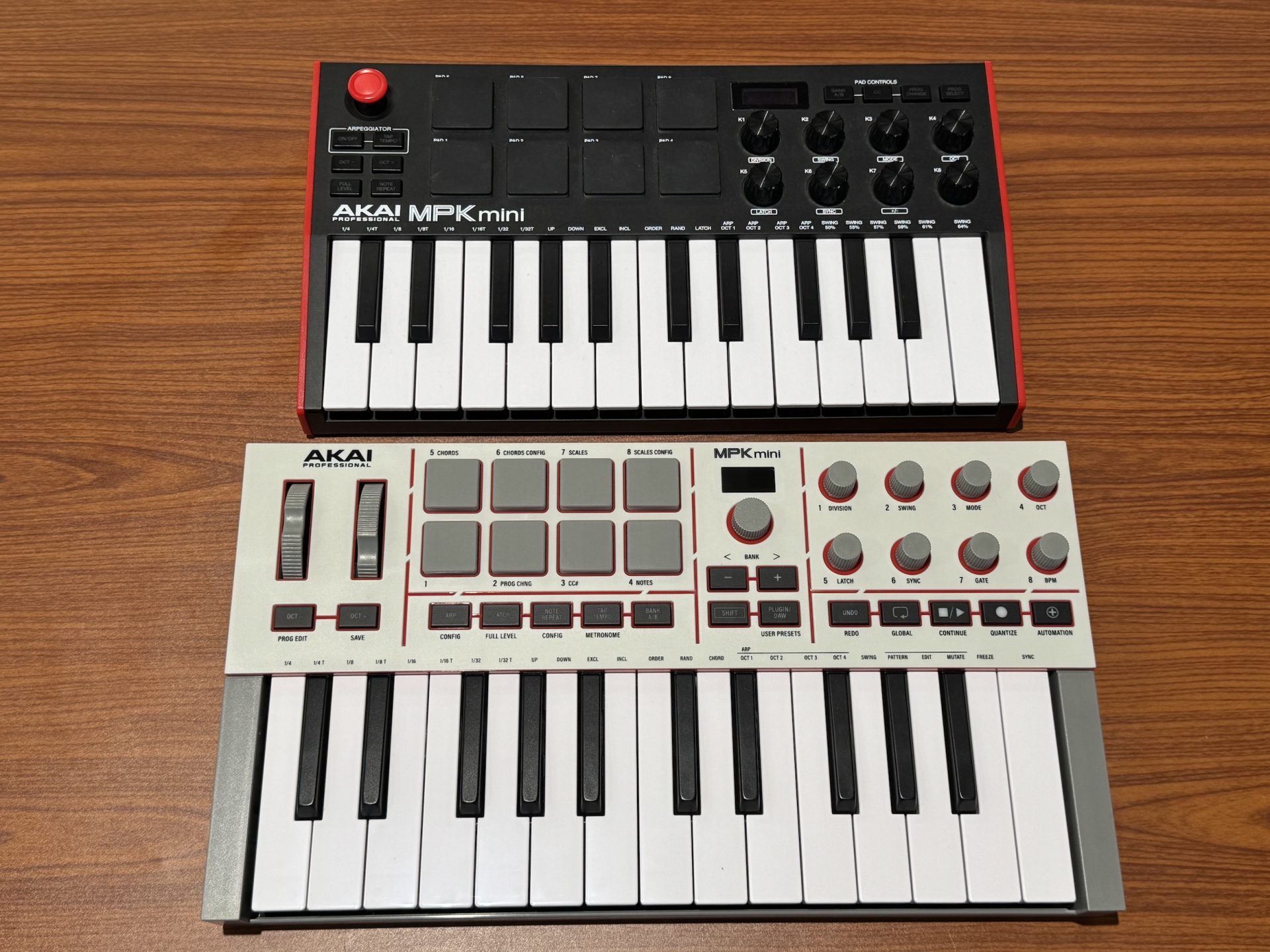 AKAI MPK mini Ⅳ(MK4) リーズナブル・多機能なミニサイズ25鍵盤仕様の
