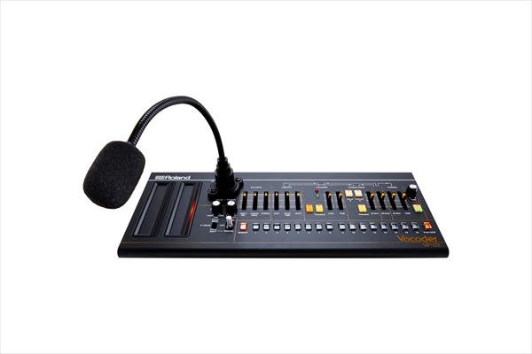 TR-909をモチーフにした限定生産のターンテーブル Roland TT-99