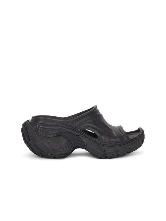 Balenciaga 6XL Slide in Black | FWRD