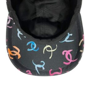 CHANEL ベースボールキャップ 黒×カラフルCCロゴ 買取価格と査定