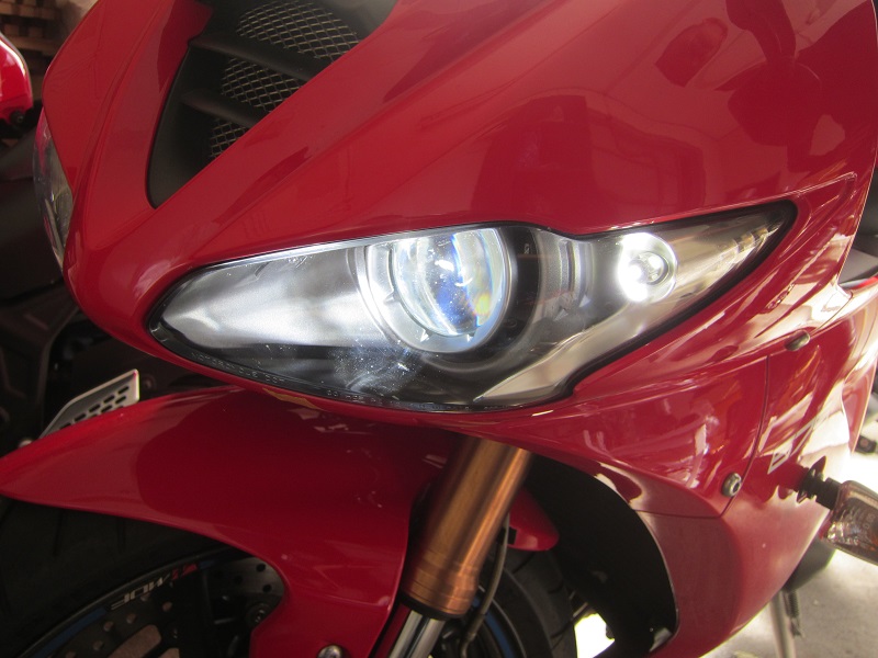WR250R/Xにおススメ LEDヘッドライト SMC9-H4 取り付け | クロライト