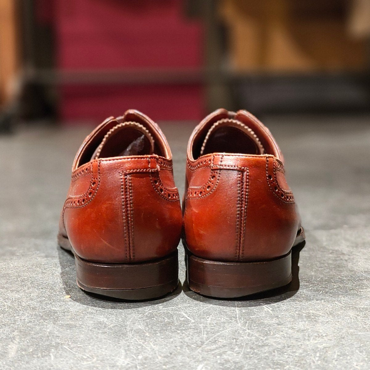 美品 【CROCKETT&JONES】クロケットアンドジョーンズ パンチドキャップ