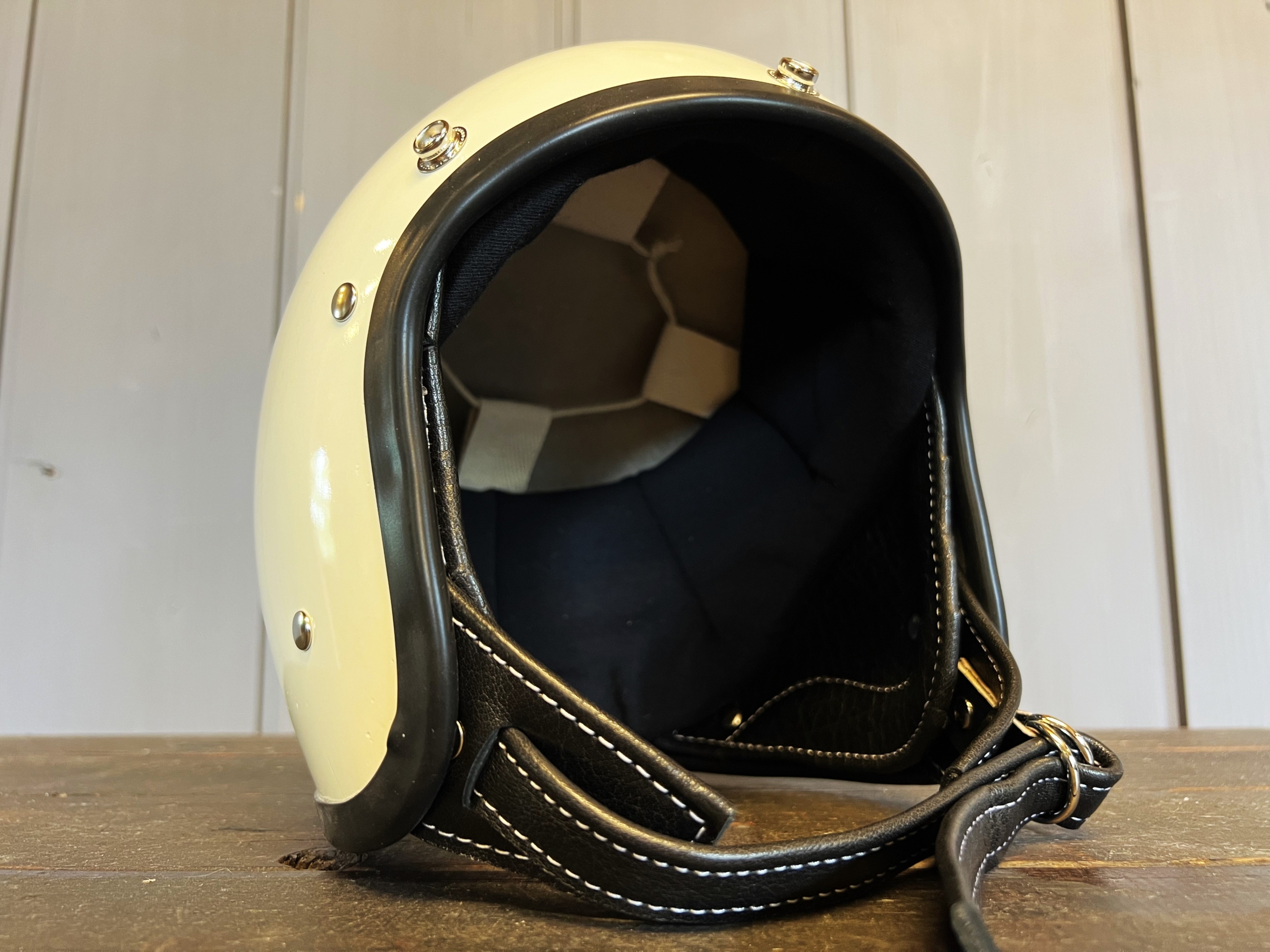 ウルフジェットヘルメットWG04 - LEATHERWOLF レザーアイテム 革細工